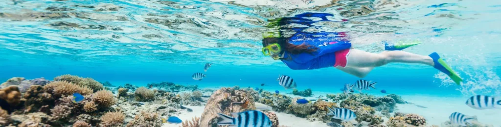 Snorkling i skärgården i Thailand